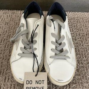 BRAND NEW Golden Goose Super-Star Classic Sneakers (Girls Size 33/1.5Y)